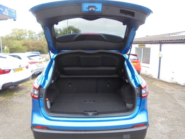 2017 Nissan Qashqai 1.5 dCi N-Connecta 5dr