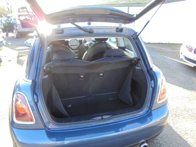 2009 Mini Hatchback 1.6 Cooper 3dr