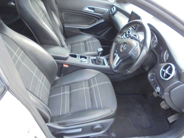2013 Mercedes-Benz CLA 1.6 CLA 180 Sport 4dr