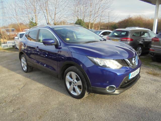 Nissan Qashqai 1.5 dCi N-Tec+ 5dr Hatchback Diesel Blue