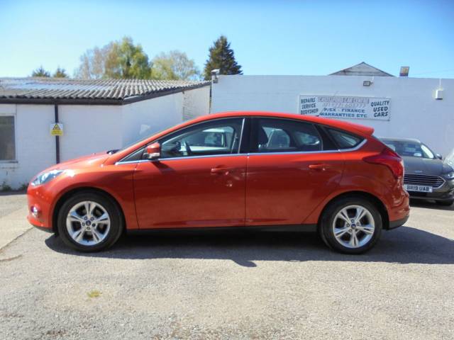 2012 Ford Focus 1.6 125 Zetec 5dr Powershift