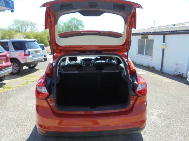 2012 Ford Focus 1.6 125 Zetec 5dr Powershift