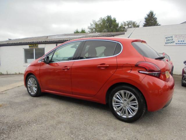 2017 Peugeot 208 1.2 PureTech 82 Allure 5dr