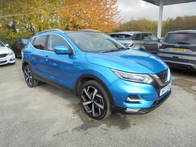 Nissan Qashqai 1.5 dCi Tekna 5dr Hatchback Diesel Blue